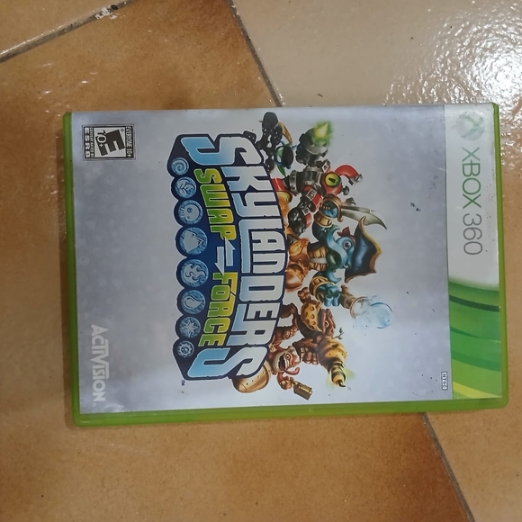 Skylanders Swap Force for Xbox 360 - Green Case - Picture 1 of 1
